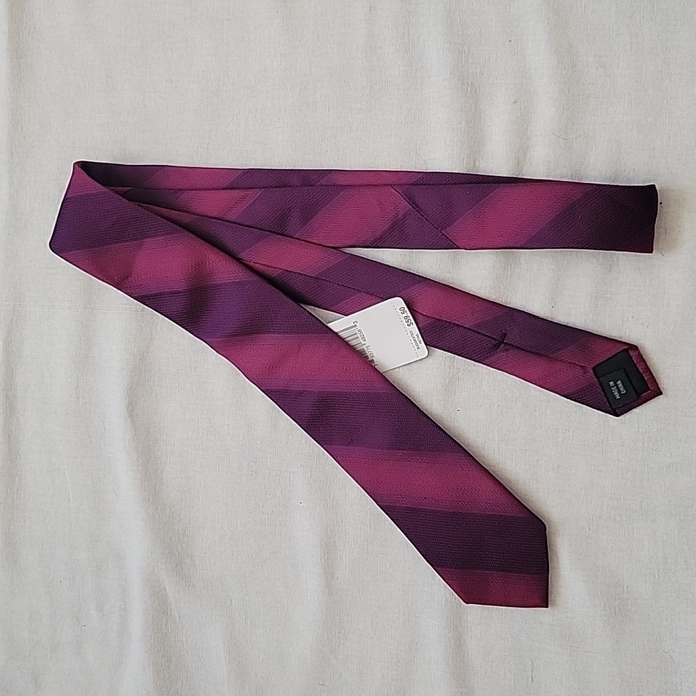 Calvin Klein Tie - Picture 3 of 5